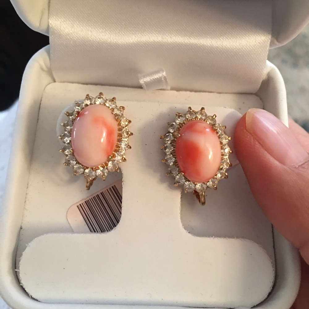 Angel skin coral and crystal glass gold plated metal earrings - Picture 1 of 5